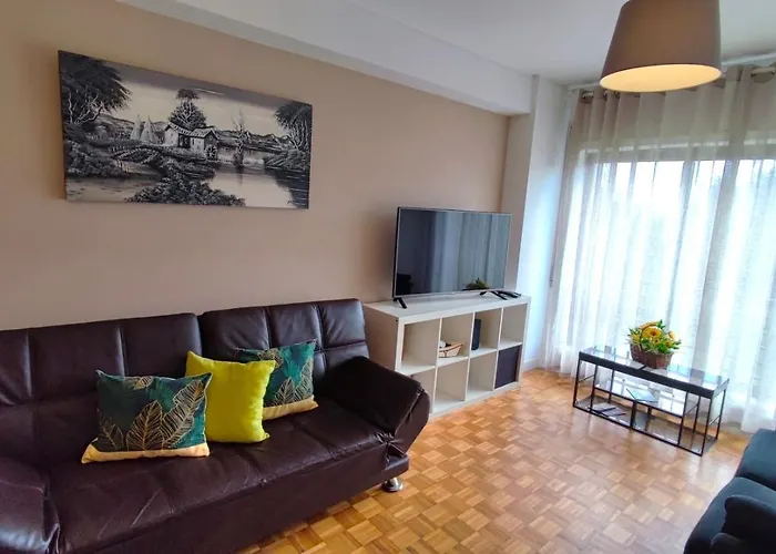 Metro Station 아파트 *