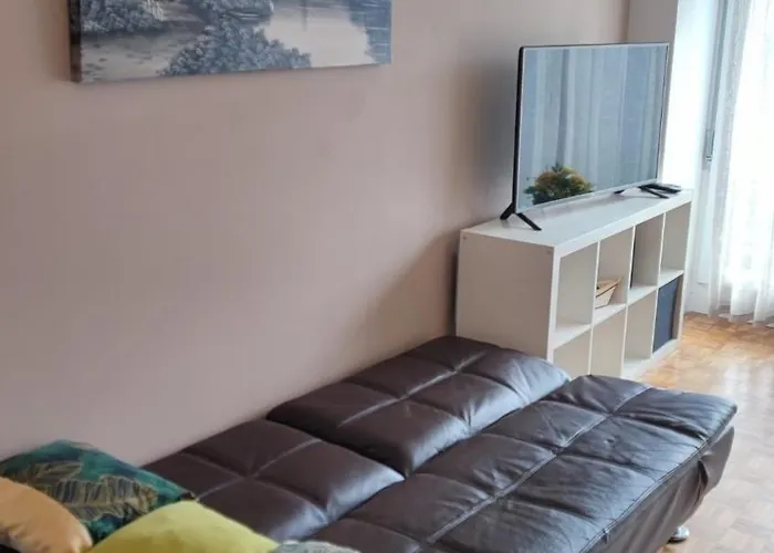 Metro Station Διαμέρισμα